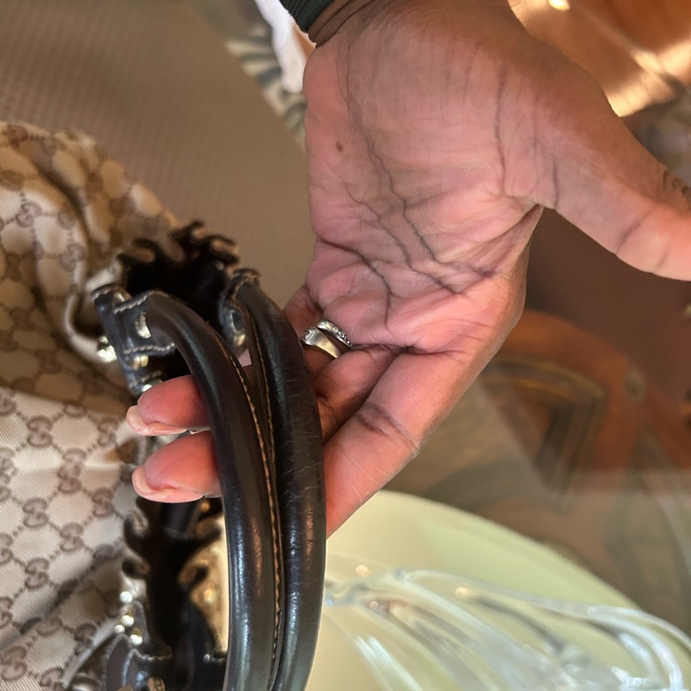 Gucci Shoulder Bag - Picture 15 of 15